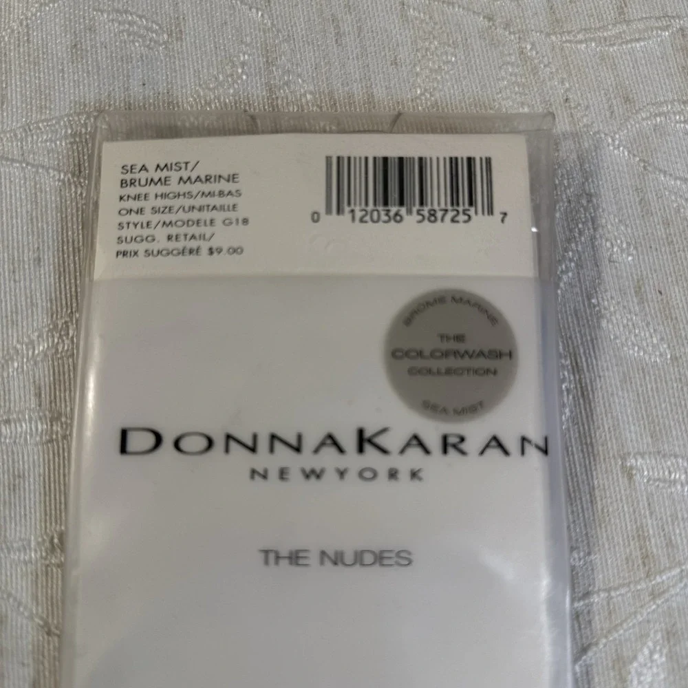 Donna Karan NY The Nudes Knee‎ Highs Sea Mist One Size Style G18 1990's